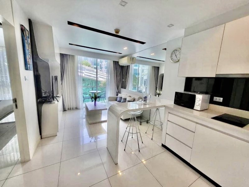 โครงการมานำเสนอ-ccr-condo-พัทยา-วิวสระว่ายน้ำราคา-2490000-บาท