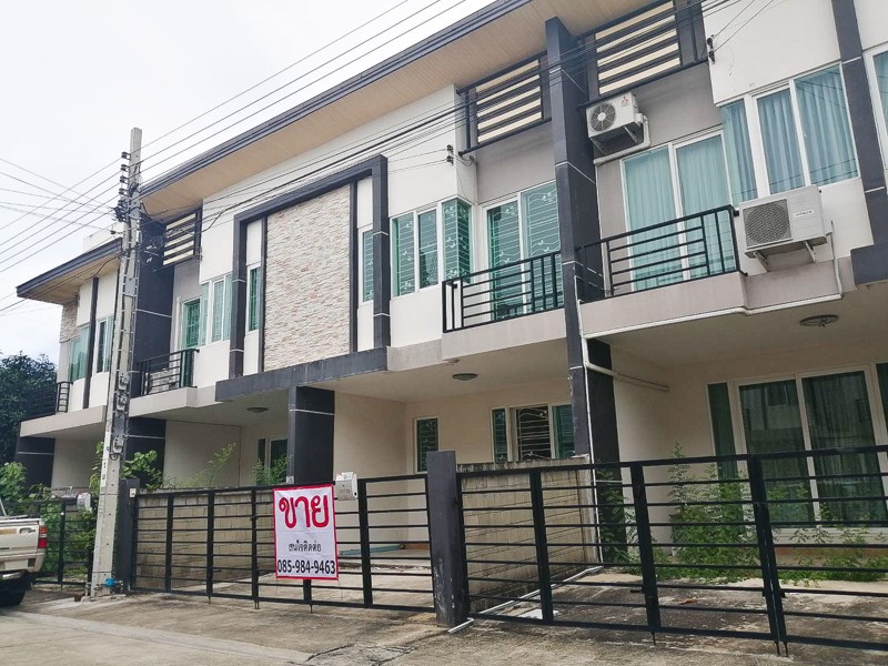 ทาวน์เฮ้าส์กัสโต้พระราม2-ฟรีโอน-ขายถูก-ต่อรองได้