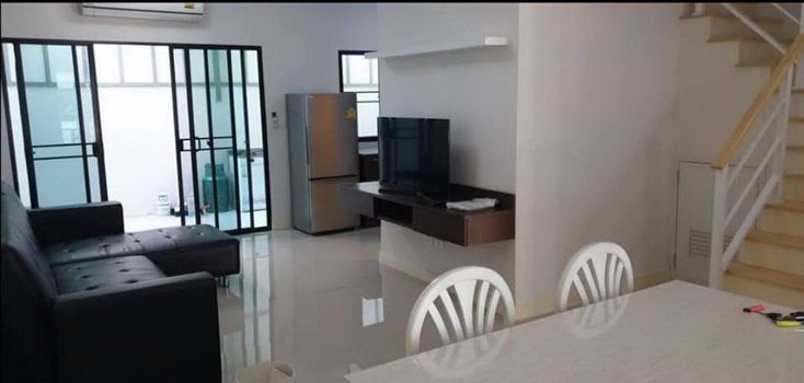 ให้เช่าทาวเฮ้าส์​2​ชั้น-มเดอะคอนเนกพัฒนาการ-44-เนื้อที่-215-ตรว