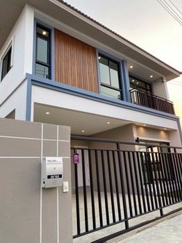 sell-house-in-ava-rangsit-klong3-pathum-thani-province