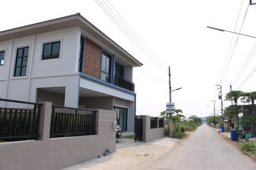 ขายบ้านเดี่ยว-2-ชั้น-3-ห้องนอน-3-ห้องน้ำ-โครงการ-เอวา-รังสิต-คลอง3