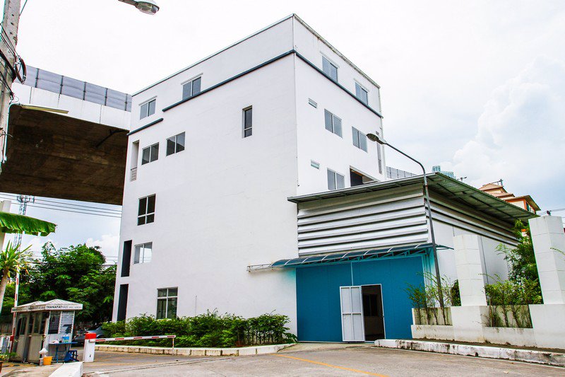 ให้เช่าโฮมออฟฟิต-เส้นพระราม3-5-ชั้น-2-คูหา-มีโกดังเก็บของท้ายตึก-สะดวก-ปลอดภัย