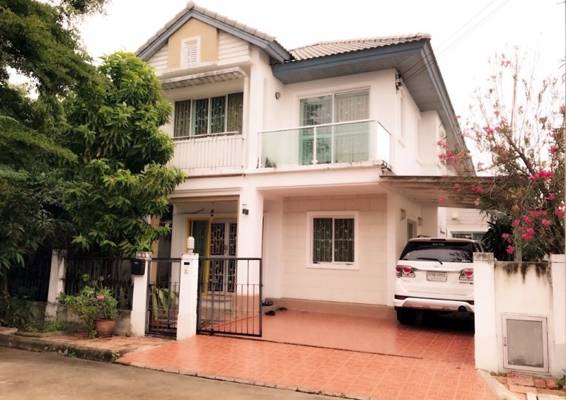 ให้เช่า-ด่วน-บ้านเดี่ยว2ชั้น-56ตรว-มี3ห้องนอน-2ห้องน้ำ-อยู่ถนน-เลี่ยงเมืองปากเกร็ด-