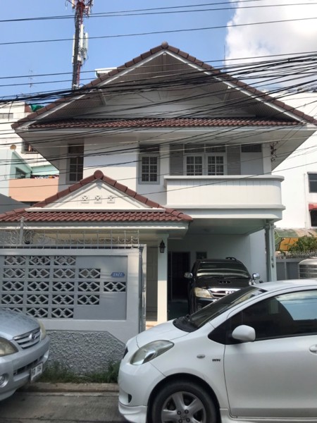 ให้เช่า-ด่วน-บ้านเดี่ยว2ชั้น-65ตรว-ถนน-สุขุมวิท70-ใกล้btsอุดมสุข-เพียง500เมตร-ให้เช่า35000-เดือน