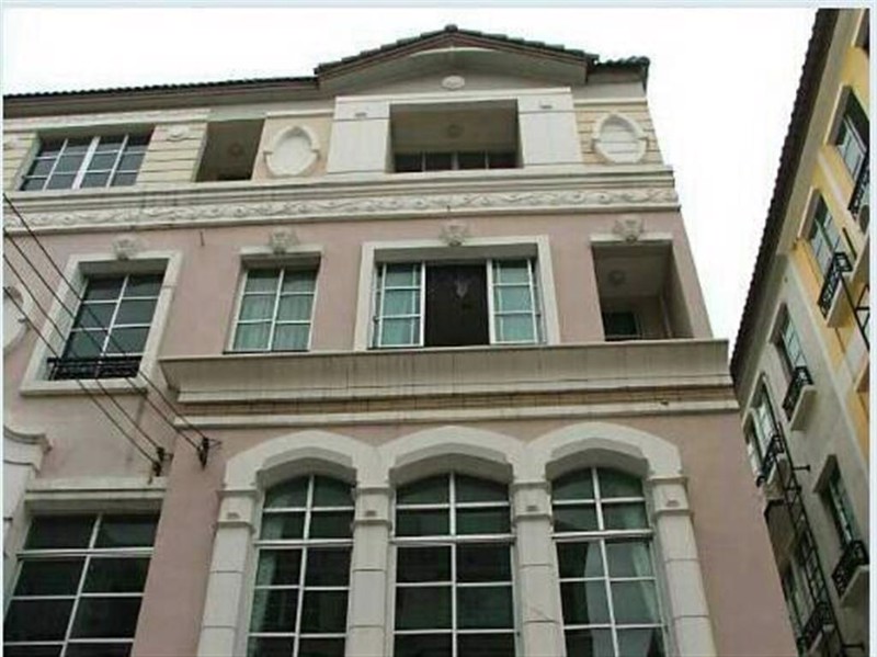 ให้เช่า-โฮมออฟฟิศ4ชั้น-หลังหัวมุม-สไตล์ฝรั่งเศส-พื้นที่30ตรว-อยู่ถนน-กำแพงเพชร-ทะลุออกรัชดาได้