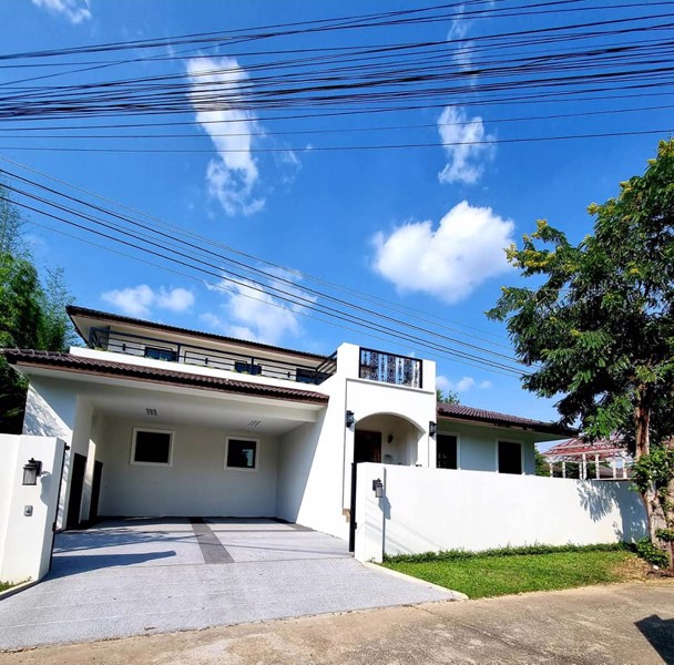 ขายบ้านหรู-5-ห้องนอน-5-ห้องน้ำ-มีสระว่ายน้ำส่วนตัว