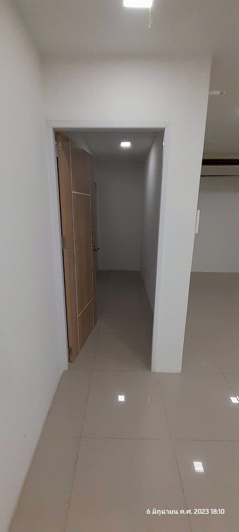 สำนักงานให้เช่า-100-300-ตรม-สิ่งอำนวยความสะดวกพร้อม-จดทะเบียนบริษัทได้-ย่านพระราม-3-เดินทางสะดวก