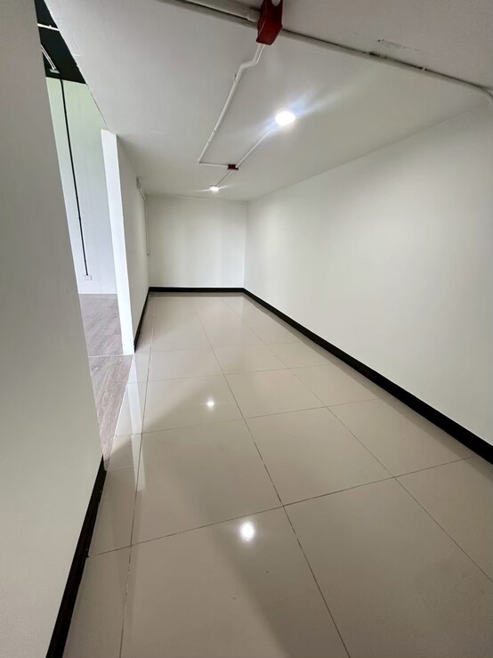 office-for-rent-มีหลายแบบหลายขนาด-100-300-ตรม-เริ่มต้น-250-บาท-ตรม-เดินถึง-lotus-ตรงข้ามเซ็นทรัล