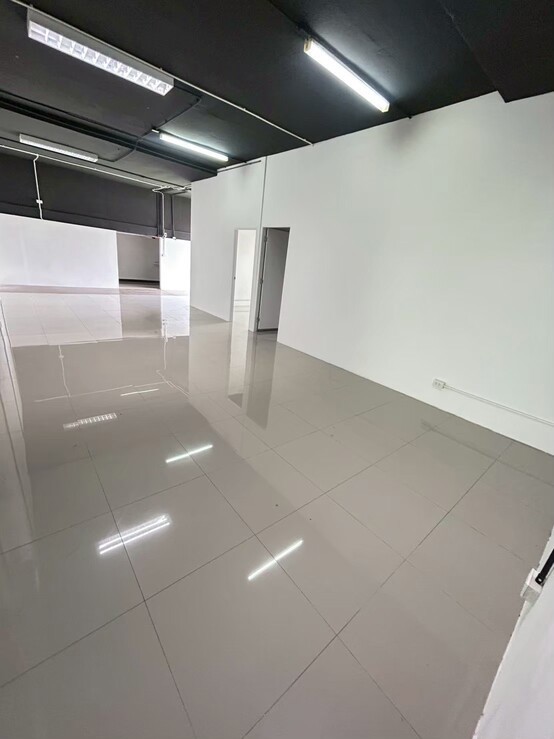 พื้นที่สำนักงานให้เช่า-สิ่งอำนวยความสะดวกพร้อม-ย่านพระราม-3-ใกล้สาทร-นราธิวาส-สี่พระยา-สุรวงศ์-เดิ