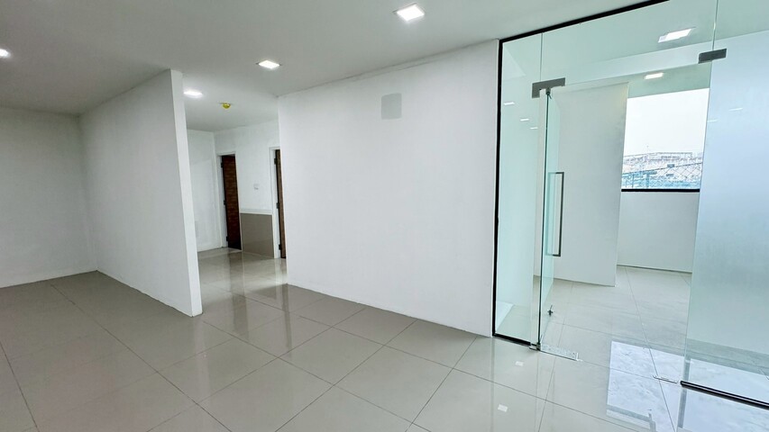 ออฟฟิตให้เช่า-ทำเลพระราม3-พื้นที่-100-400-ตรม-250-300-บ-ตรม-ถนนทรี-นราธิวาส-บางคอแหลม