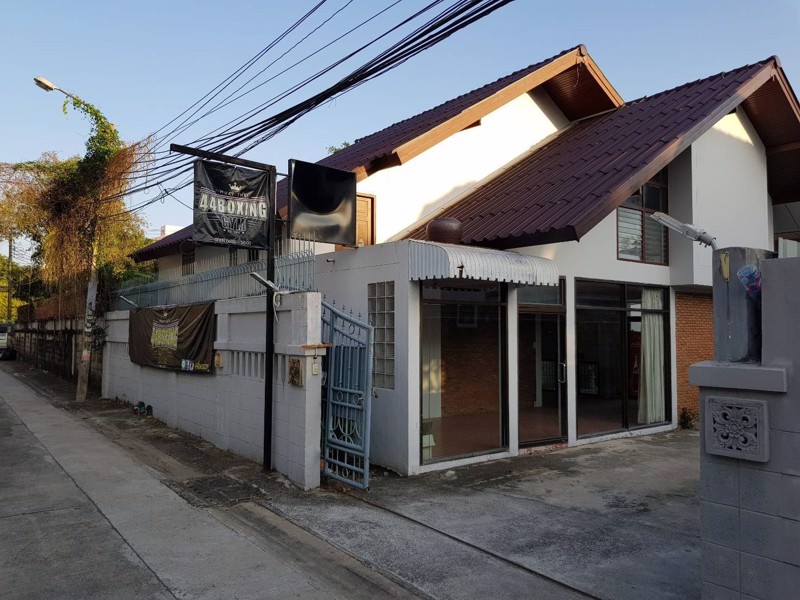 ให้เช่า-บ้านเดี่ยว-2-ชั้น-ทำ-home-office-หรือพักอาศัยย่านลาดพร้าว-สภาพดี-ทำเลดีใกล้รถไฟฟ้า