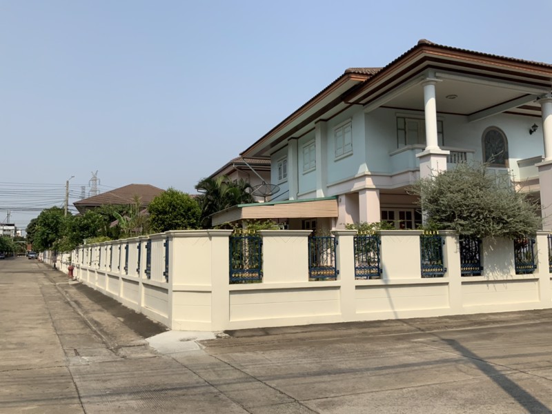 ให้เช่า-บ้านเดี่ยวหลังมุม-ธนาภิรมย์-ศรีนครินทร์-บ้านสวยสภาพดี-เฟอร์นิเจอร์ครบพร้อมอยู่-ราคา-50000