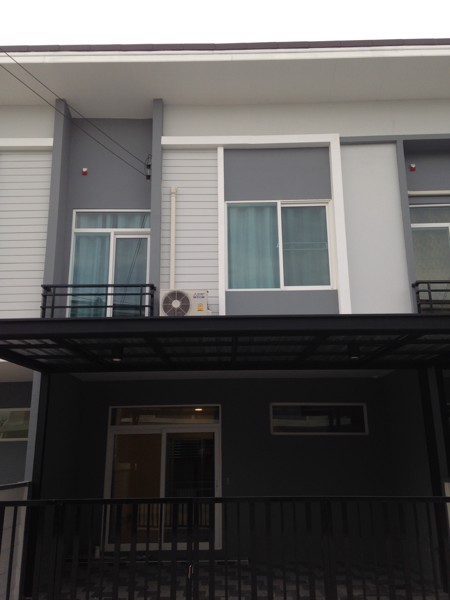 ให้เช่า-ทาวน์เฮ้าส์-casa-city-บางนา-ซอยราชวินิตบางแก้ว-ใกล้เมกกะบางนา-ราคาเพียง-17000-บาท