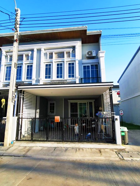 ให้เช่า-ทาวน์เฮ้าส์-2-ชั้น-หลังมุม-มโกลเด้นทาวน์3-บางนา-สวนหลวง-บ้านสวย-มีเฟอร์นิเจอร์-ราคา