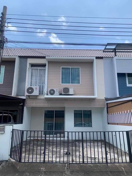 ทาวน์โฮม-2-ชั้น-รีโนเวทใหม่-มเดอะคัลเลอร์-พรีเมี่ยม-บางนา-กม8-ตกแต่งใหม่-เหมาะทำสตูดิโอ