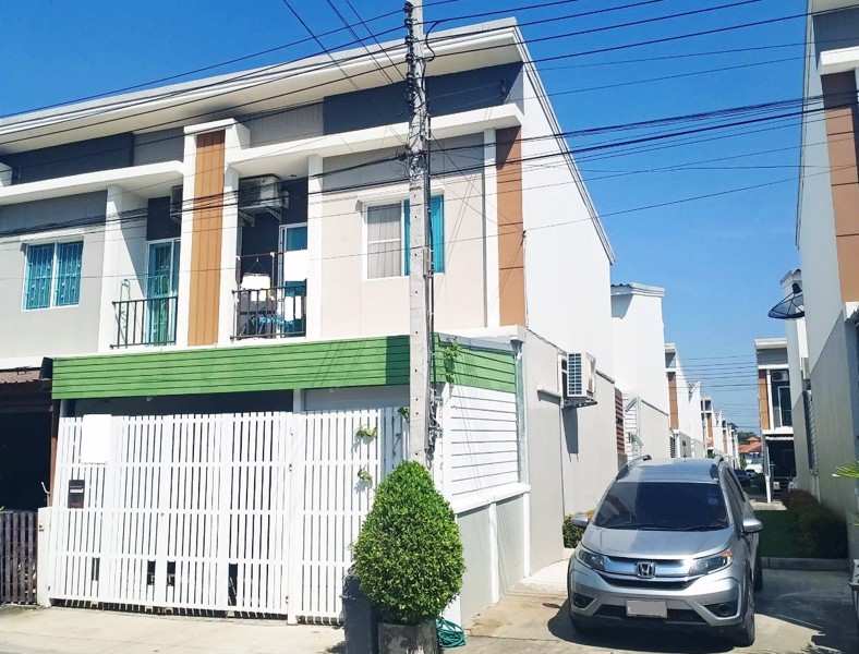 ขายด่วน-ทาวน์โฮม-2-ชั้น-หลังมุม-พลีโน่-ศรีนครินทร์-ซอยศรีด่าน-22-