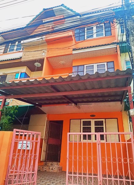 ขายถูกมาก-ทาวน์เฮ้าส์-3-ชั้น-โครงการอู่ทองเพลส-2-ลำลูกกา