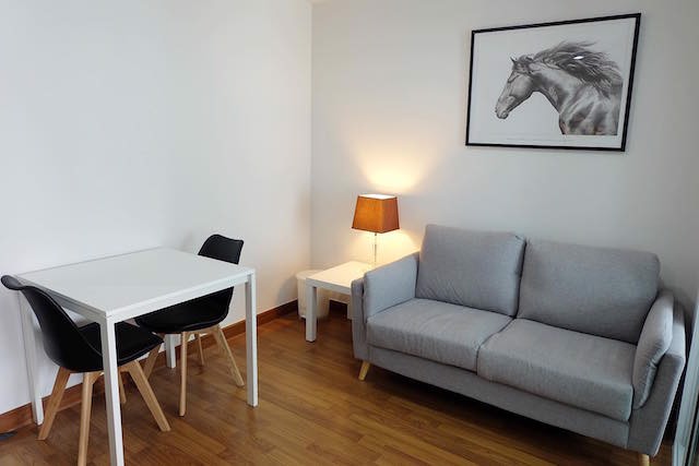 regent-home-sukhumvit-81-fully-furnished-beautiful-room-bts-onnut