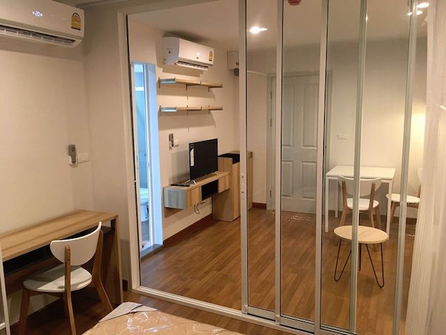 regent-home-sukhumvit-81-beautiful-luxury-decoration-ready-to-move-in-near-bts-on-nut