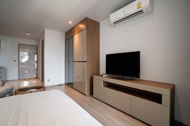 rhythm-ekamai-clean-26th-floor-ready-to-move-in-bts-ekkamai