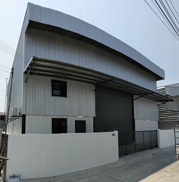 โกดังสร้างใหม่ให้เช่า-300ตรม-ถนนลาดกระบัง-บนสุดยอดทำเลอ่อนนุชลาดกระบัง