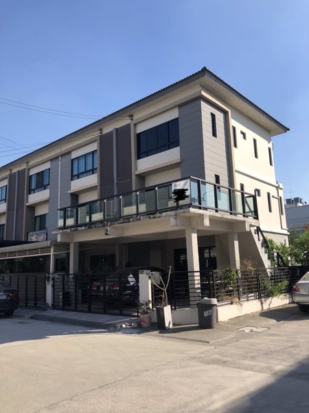 ให้เช่าทาวน์โฮม-เดอะคอนเนค-อัพ-3-ถนนเฉลิมพระเกียรติ-67