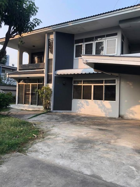 ให้เช่าบ้านเดี่ยว-2-ชั้น-ถนนสุขุมวิท-115-ใกล้-bts-ปู่เจ้าสมิงพราย