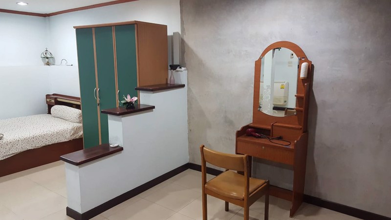 ให้เช่า-ทาวน์เฮาส์-2-ชั้น-หมู่บ้านวัฒนา-ซอยสาธุประดิษฐ์-15-ใกล้เซ็นทรัลพระราม-3