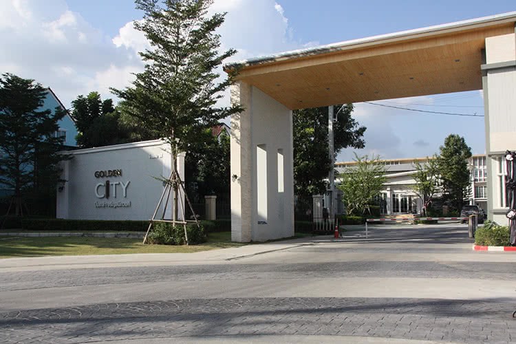 ให้เช่าทาวน์โฮม-หมู่บ้านโกลเด้นซิตี้-ปิ่นเกล้า-จรัญ-บางกรวย-ไทรน้อย