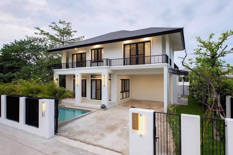 ขายบ้านสไตล์อิงลิชคันทรี่-วิลล่าหรูส่วนตัวหลังนี้-ตั้งอยู่ใน-อำเภอสารภี-เชียงใหม่