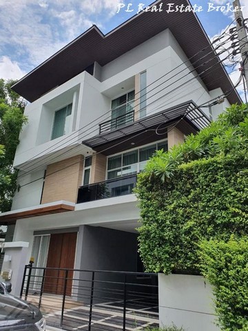 ให้เช่าบ้านเดี่ยว3ชั้น-เนอวานา-บียอนด์-ไลท์-กรุงเทพกรีฑา32-เฟอร์พร้อมอยู่-ใกล้airport-link-ทับช้าง