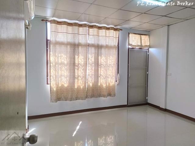 ให้เช่าทาวน์เฮ้าส์-2-ชั้น-หมู่บ้านอยู่เจริญ-ย่านรัชดา18-ใกล้mrt-สุทธิสาร