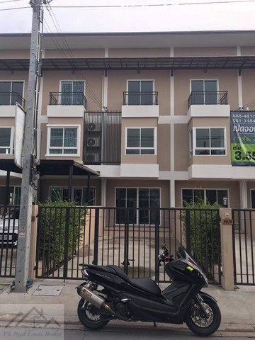 ให้เช่าทาวน์โฮมใหม่-3-ชั้น-รามอินทราซอย-8-ใกล้-foodland-ใกล้เลียบด่วน