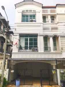 ให้เช่าทาวน์โฮมบ้านกลางเมือง-ลาดพร้าว-โยธินพัฒนา-ใกล้เซ็นทรัลอีสต์วิลล์