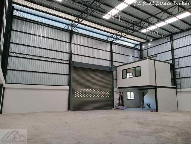 ให้เช่าโกดังพร้อมออฟฟิศ-พื้นที่-300-ตรม-ซอยลาดกระบัง-14-1-ใกล้สนามบินสุวรรณภูมิ