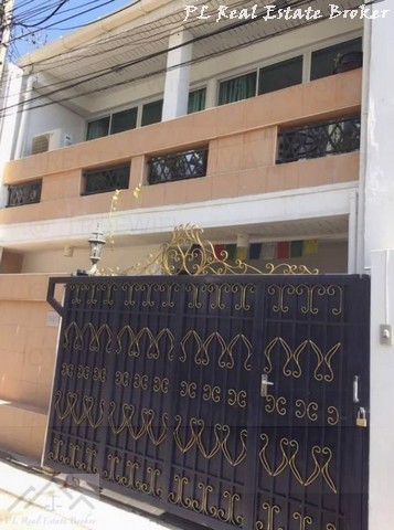 ให้เช่าทาวเฮ้าส์-2-ชั้น-สุขุมวิท-26-ใกล้-bts-พร้อมพงษ์-ตกแต่งสวยพร้อมอยู่