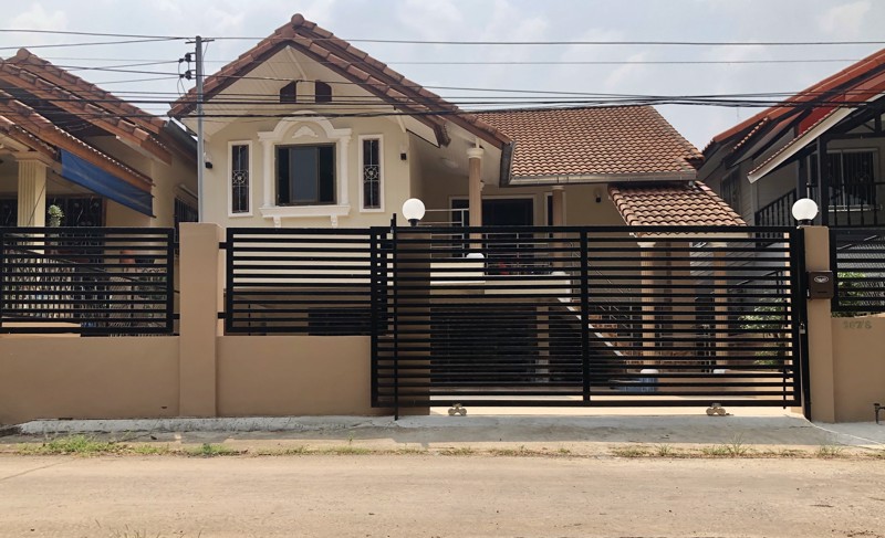 ขายบ้านเดี่ยวในเมือง-ตรงข้ามกองบิน23-เมืองอุดรธานี-พร้อมเข้าอยู่ทันที