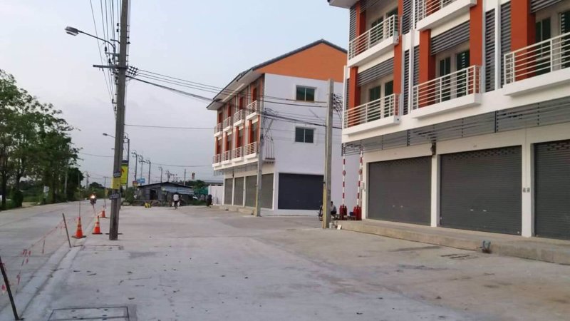 ให้เช่าทาวน์โฮม-3ชั้นใกล้สุวรรณภูมิ-กิตตินคร-ทาวน์พลัส-วัดศรีวารีน้อย-บางนา-กม18