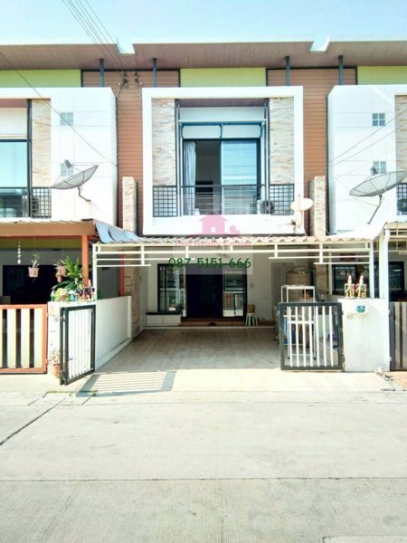 ทาวน์โฮมประเวศ-ให้เช่า-the-enter-click-กิ่งแก้ว25-1-ขนาด3นอน-2น้ำ-ราคาไม่แพง