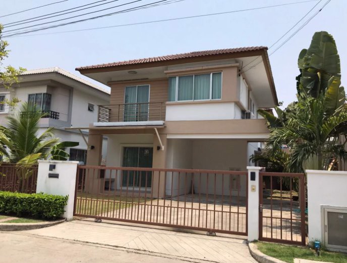 ให้เช่าบ้านเดี่ยวสภาพใหม่พร้อมเฟอร์ย่านศรีนครินทร์-วงแหวน