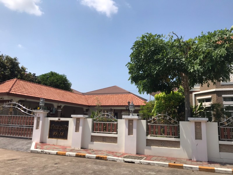 ขาย-de-ville-ศรีนครินทร์-บ้านเดี่ยว-2-ชั้น-พร้อมสระว่ายน้ำ-เนื้อที่-280ตรวพร้อมเฟอร์