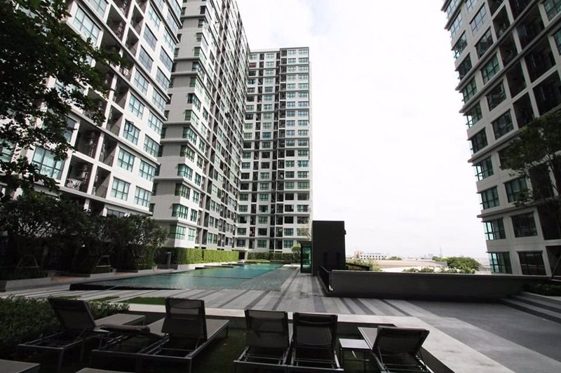 เดอะเบส-แจ้งวัฒนะ-เช่า-วิวสระ-ห้องสวย-the-base-chaengwattana-for-rent