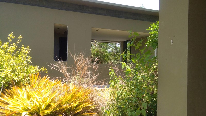 ขายที่ดินพร้อมสิ่งปลูกสร้าง-ติดถนนเพชรเกษม