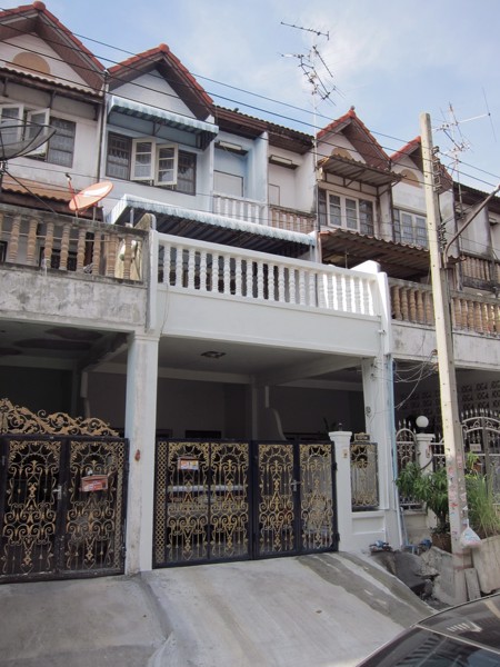 ขายทาวเฮ้าส์-3-ชั้น-ซประชาอุทิศ-119-1-เขตทุ่งครุ