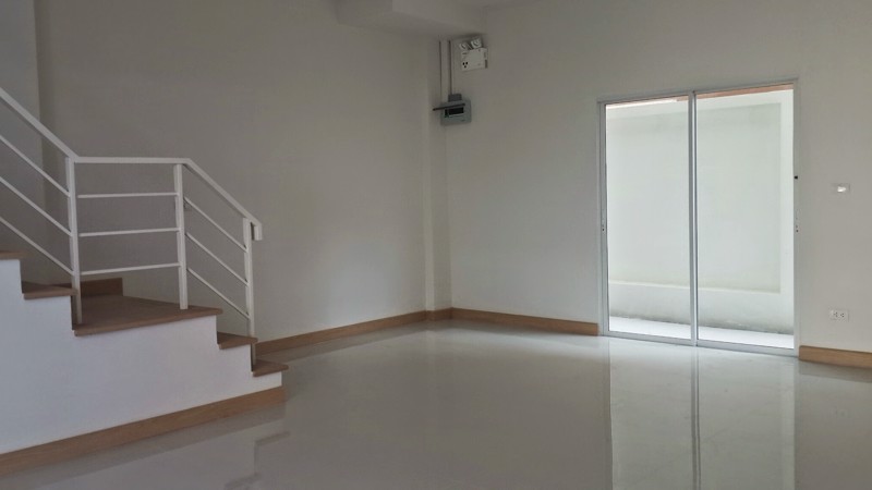 ขายหรือให้เช่า-โฮมออฟฟิศ-ถนนศรีนครินทร์-ใกล้ทางขึ้นลงวงแหวนกาญจนาฯ