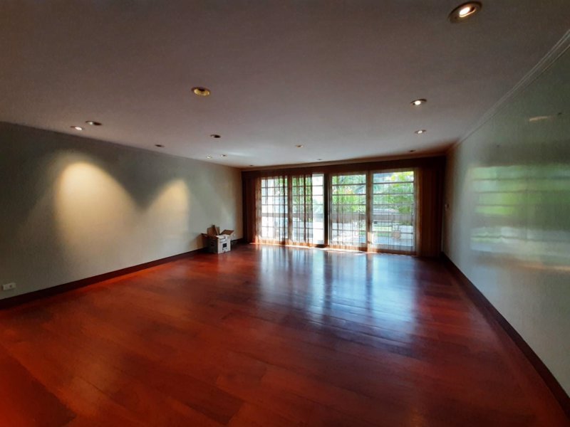 townhouse-for-sale-in-sukhumvit-31-promphong-bts-using-area-approx-350-sqm-land-34-sqwa