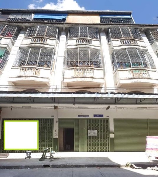 bs376ให้เช่าอาคารพาณิชย์สามคูหา-5-ชั้น-ซอยรามอินทรา-8-เดินทางสะดวก-เหมาะทำเป็นคลังสินค้า-โรงงานผลิตอ