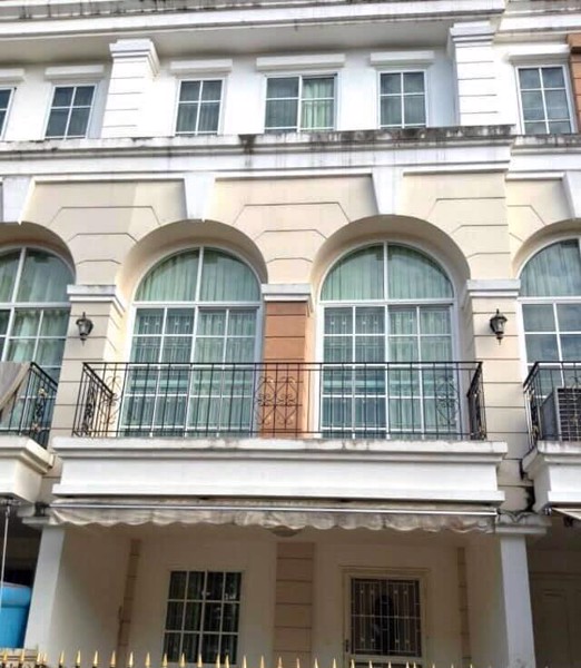 hr411ให้เช่าทาวน์เฮ้าส์-3-ชั้นครึ่ง-หมู่บ้านพลัส-ซิตี้พาร์ค-พระราม-9-บ้านหันหน้าทิศเหนือ