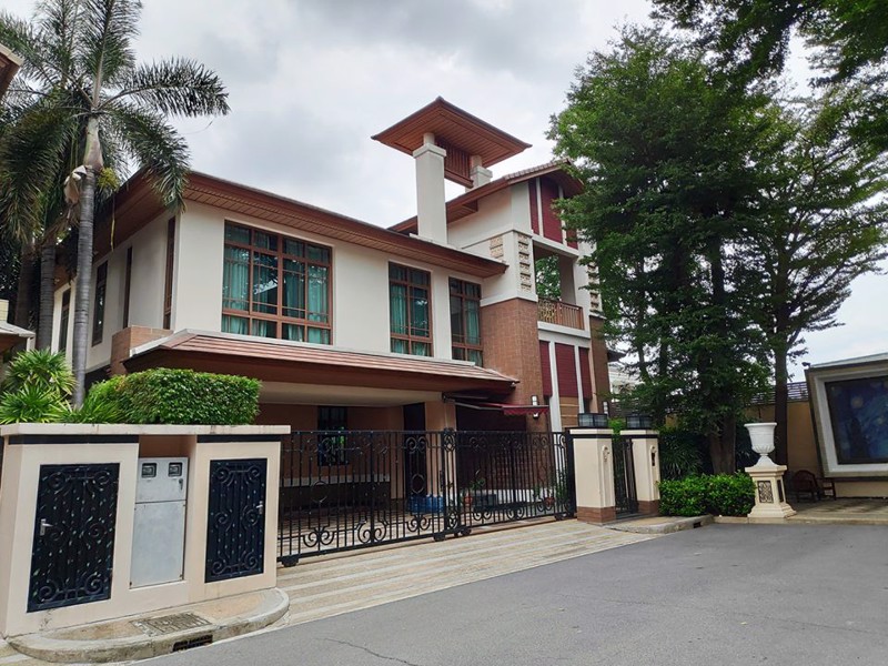 hr428ให้เช่าบ้านเดี่ยวสุดหรู-โครงการ-แสนสิริ-สุขุมวิท-67-มีสระว่ายน้ำส่วนตัว-เดินทางสะดวกใกล้bts