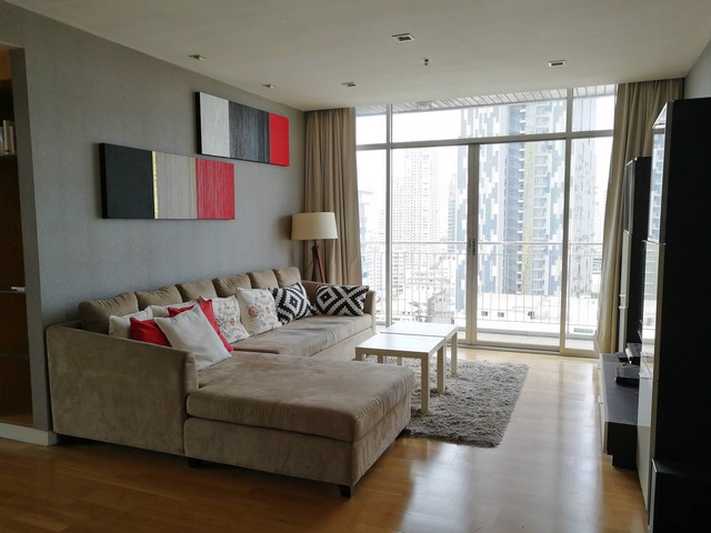 s35149-ให้เช่าคอนโด-เออร์บาน่า-สาทร-สีลม-2ห้องนอน-ชั้น-20